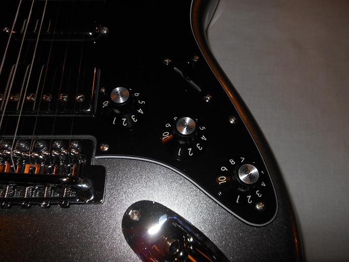 Blacktop Stratocaster HSH Picture 15